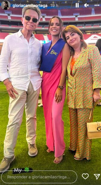 Gloria Camila, José Ortega Cano y Marina, muy sonrientes / Instagram @gloriacamilaortega