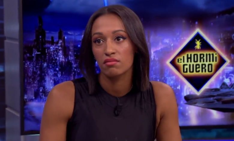 Ana Peleteiro presume de barriguita de embarazada en 'El Hormiguero'