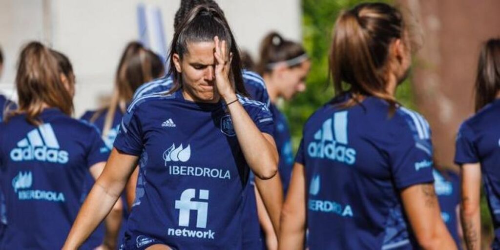 Andrea Pereira da negativo y se reincorpora al grupo