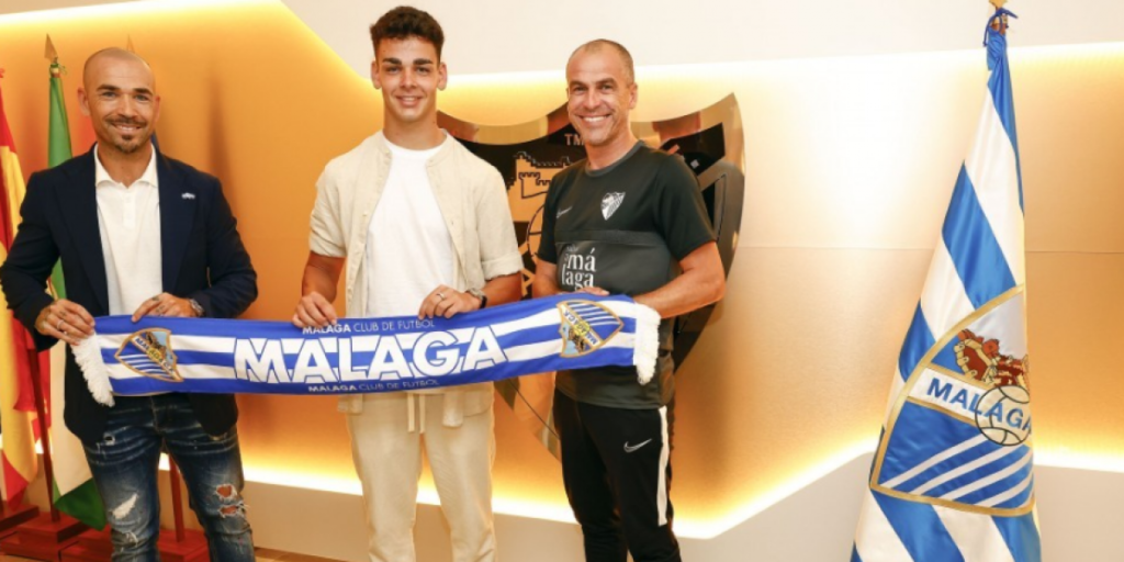 Andrés Caro renueva por tres temporadas