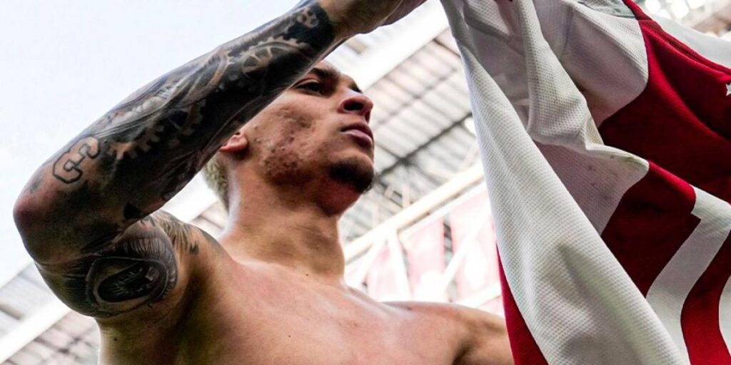 Antony puede declararse en rebeldía