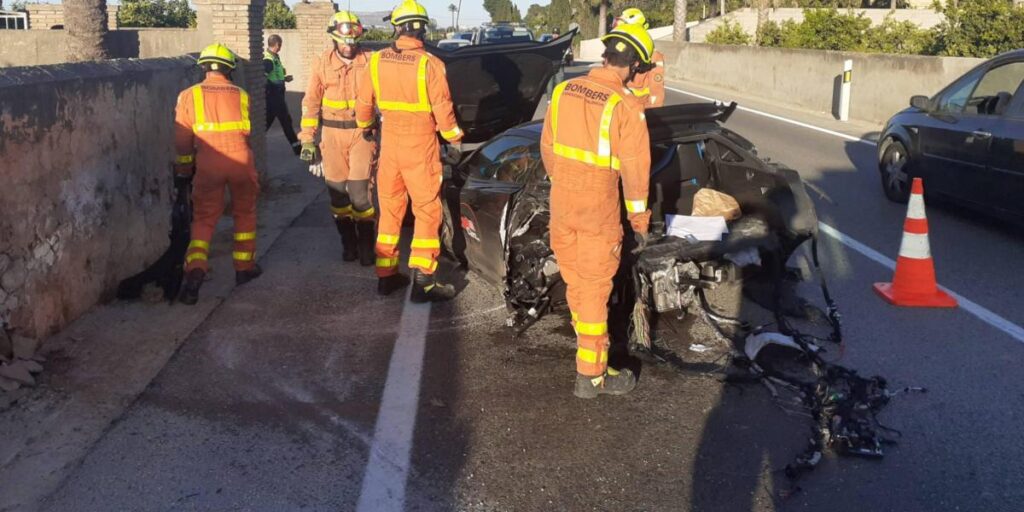Arón Canet y su novia, involucrados en un accidente