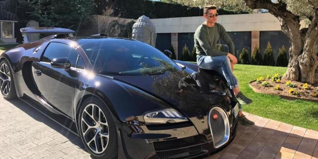 Así quedó el Bugatti de Cristiano tras colisionar en una urbanización de Mallorca