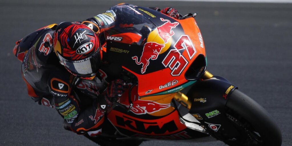 Augusto Fernández, sin rival en Sachsenring y Acosta, 2º