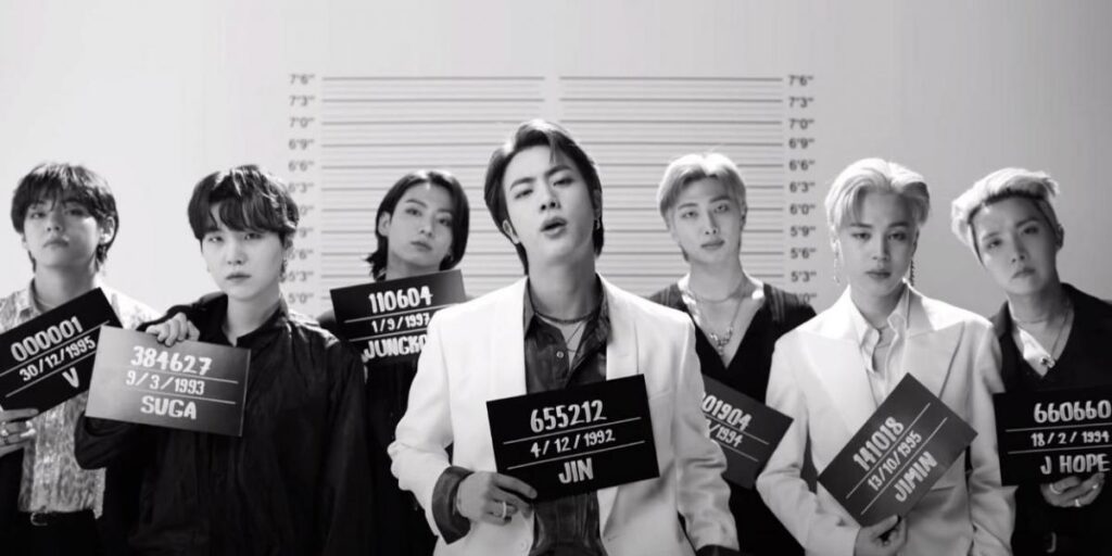 BTS anuncia su separación temporal y HYBE, la compañía detrás del grupo, se desploma en bolsa