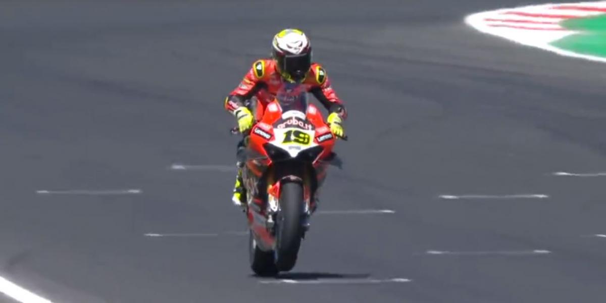 Bautista gana la carrera 1 de Misano y consolida su liderato