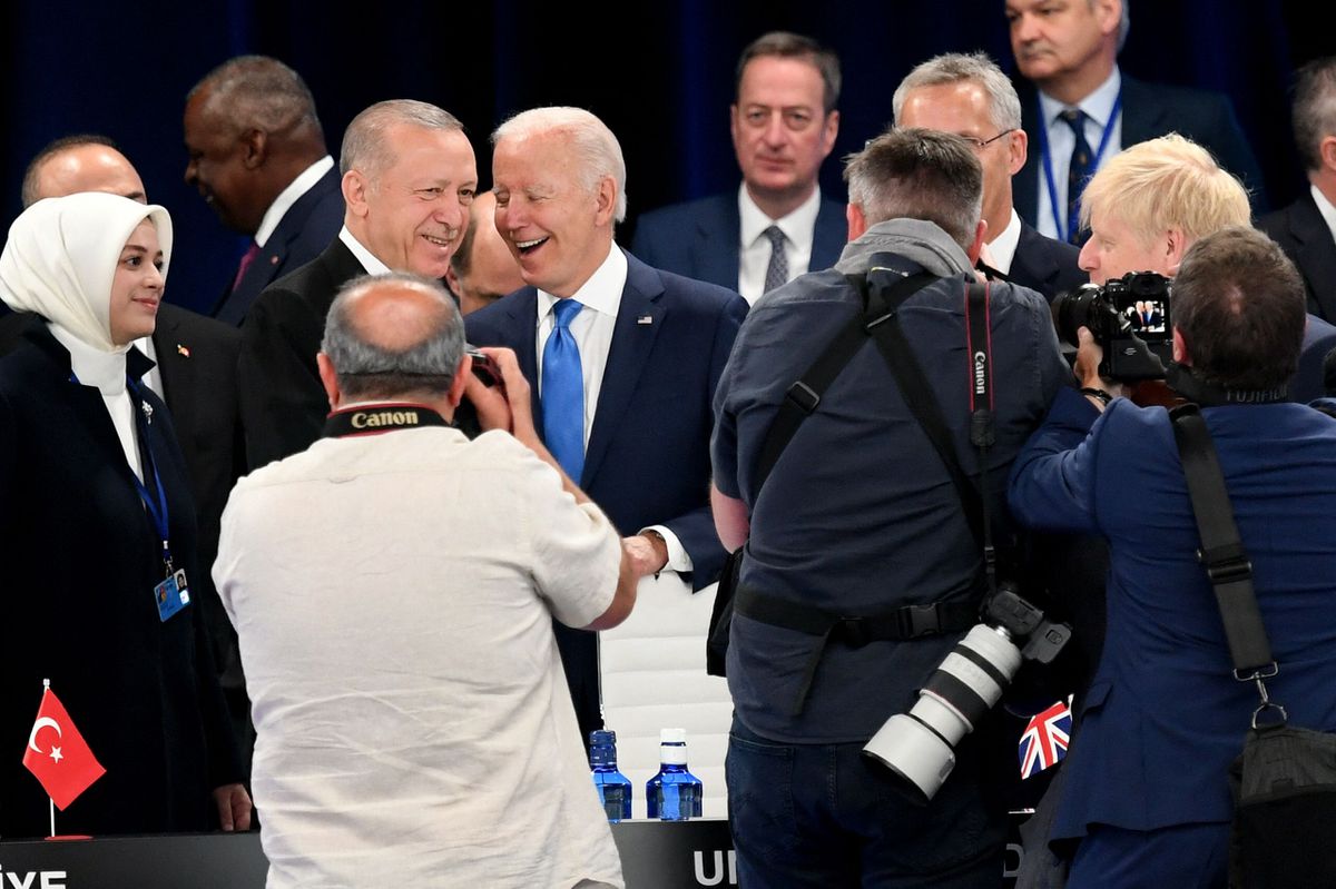 Biden anuncia un refuerzo en el despliegue militar de EE UU en Europa