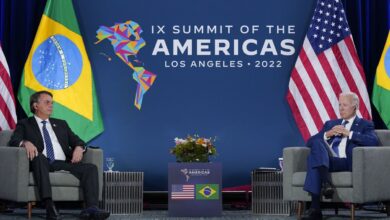 Biden destaca ante Bolsonaro “las robustas instituciones electorales” de Brasil