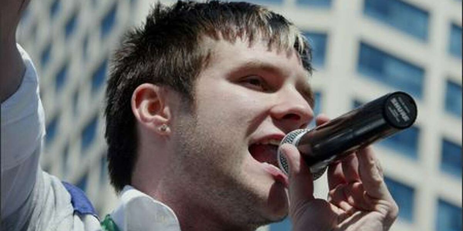 Blake Lewis afirma que American Idol solo se preocupa por los ganadores