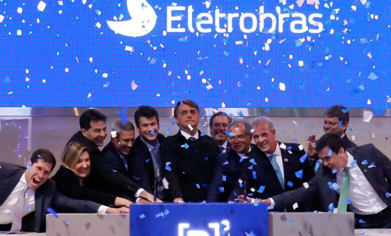 Brasil privatiza Eletrobras, la mayor empresa de energía de Latinoamérica