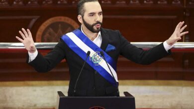 Bukele recomienda a los afectados por la caída del bitcóin 'paciencia' y que 'disfruten la vida'