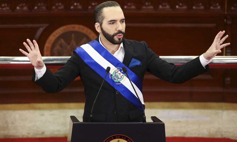 Bukele recomienda a los afectados por la caída del bitcóin 'paciencia' y que 'disfruten la vida'