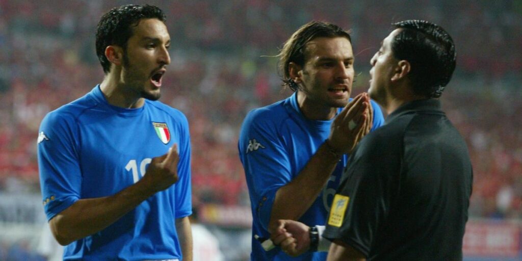 Byron Moreno y los otros 'robos' del Mundial 2002