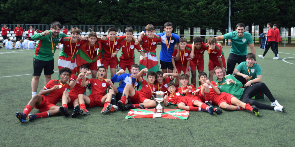 Colores txuri urdin en la Selección de Euskadi