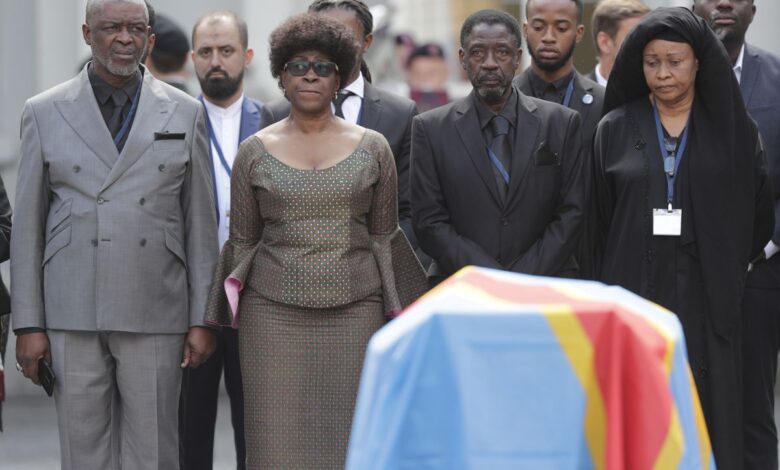 Congo recupera de Bélgica lo único que queda de su héroe nacional, Patrice Lumumba: un diente