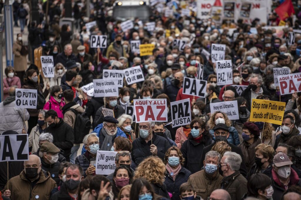 Cuarenta intelectuales de España e Iberoamérica divulgan un manifiesto por la “paz pactada” en Ucrania
