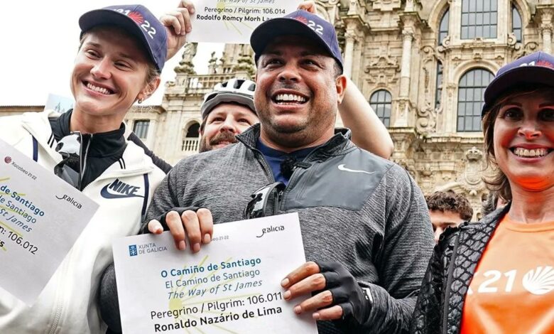 Cumple Ronaldo Nazario su peregrinaje por el Camino de Santiago | Video