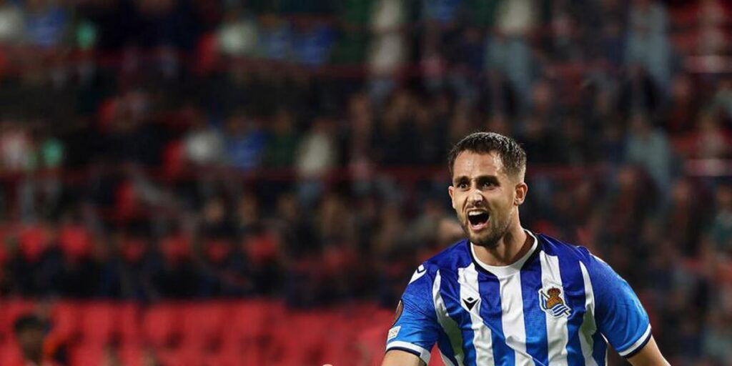 David Moyes, entrenador del West Ham, interesado en fichar a Adnan Januzaj