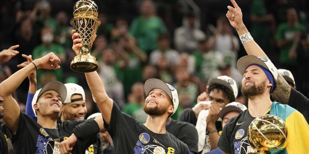 Davidson le retirará el '30' a Stephen Curry