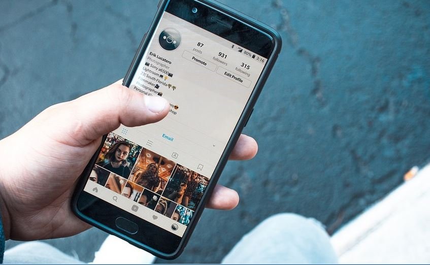 Descubre cuál es el algoritmo que detecta la infelicidad en redes sociales