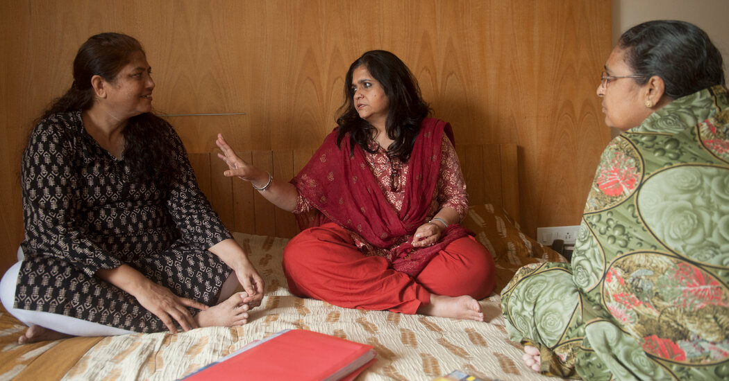 Destacado activista en India arrestado por cruzada contra Modi en disturbios mortales