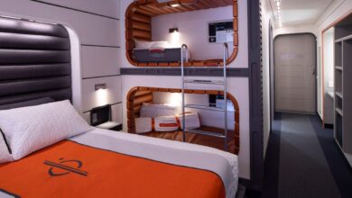 Disney está pagando a los fanáticos para descubrir por qué el hotel de Star Wars fue bombardeado