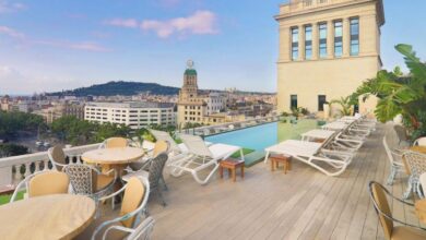El 'SkyBar' de Plaza Catalunya, un oasis en el centro de Barcelona