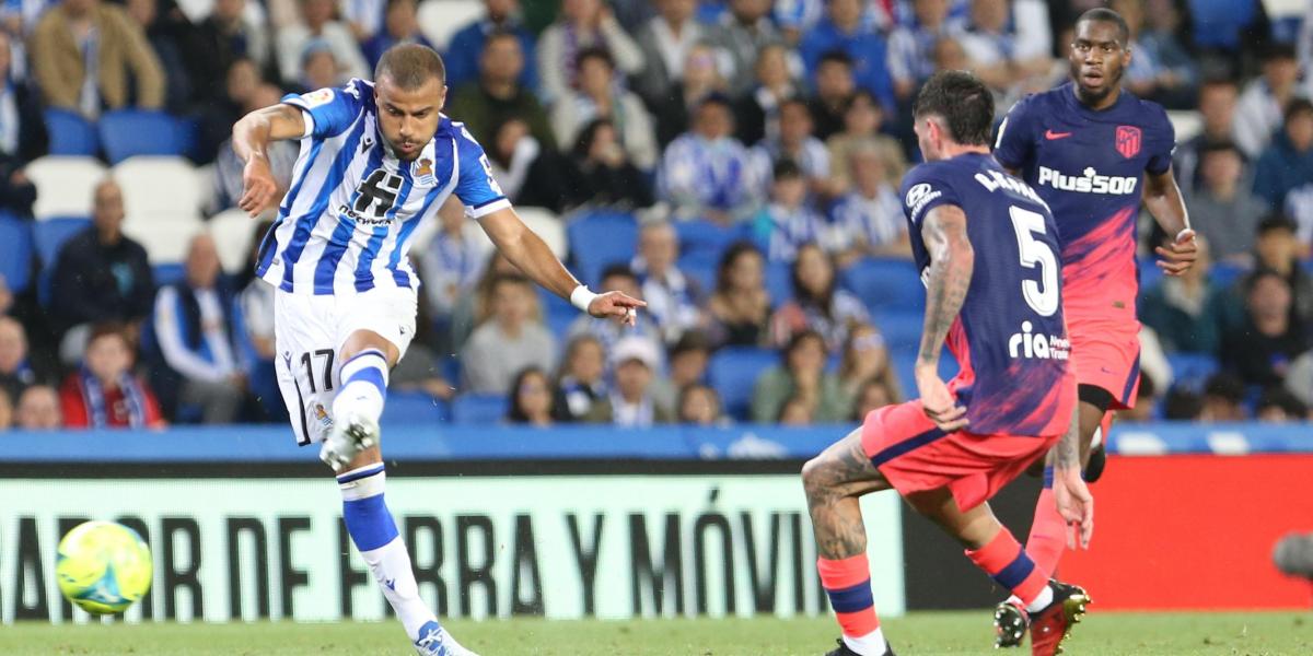 El 'comandante' Remiro le recuerda a Rafinha su vuelo