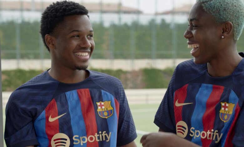 El Barça hace oficial la camiseta 2022-23
