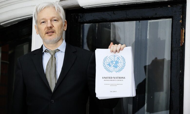 El Gobierno de Johnson ordena la extradición de Julian Assange a Estados Unidos