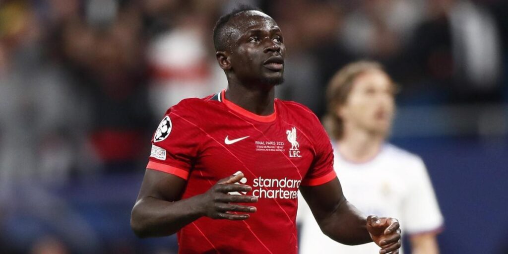 El Liverpool rechaza una primera oferta ridícula del Bayern por Sadio Mané