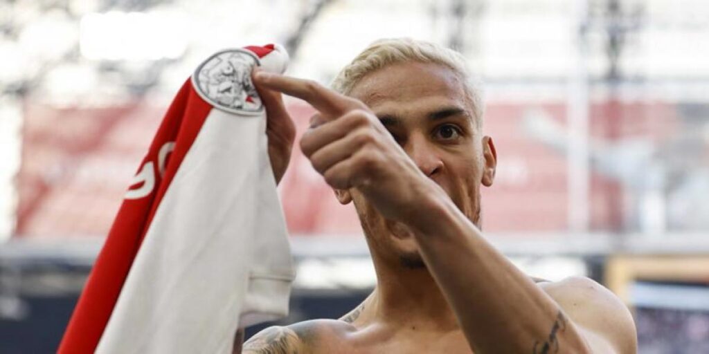 El Manchester United, a punto de cerrar su primer fichaje del verano