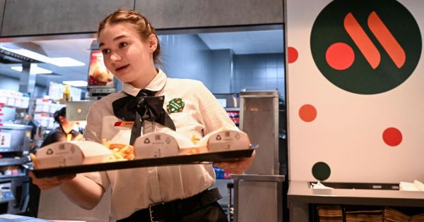 El Mc Donalds de Rusia rompe todos los récords: cómo es el nuevo nombre y la comida que vende