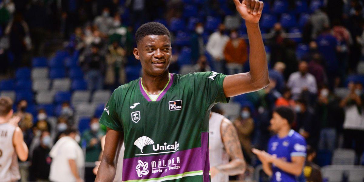 El congoleño Nzosa, quinto jugador del Unicaja elegido en el Draft de la NBA