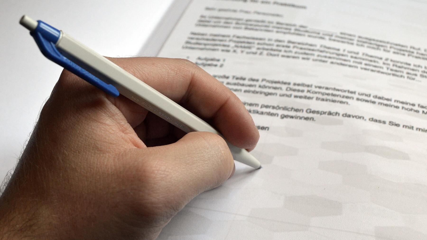 El curioso motivo por el que hay tan pocas personas zurdas en el mundo