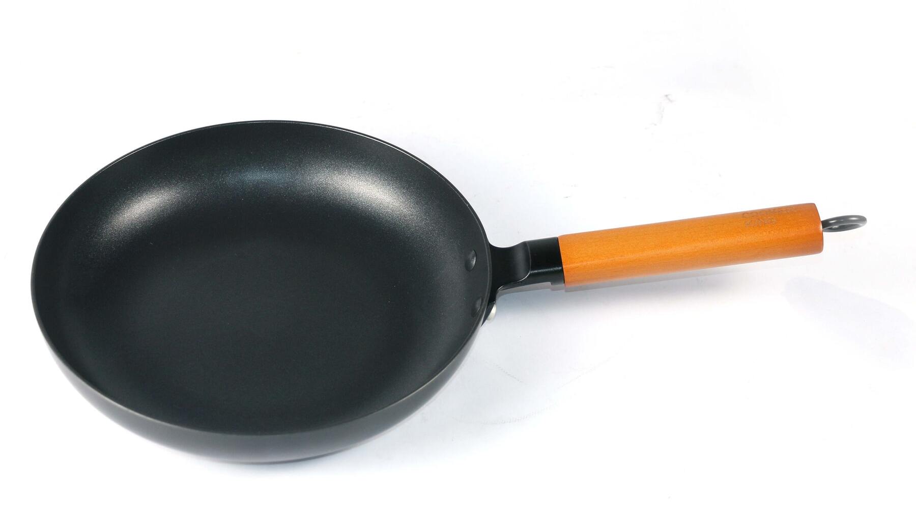 El error que cometes con tus sartenes y por el que terminas tirándolas