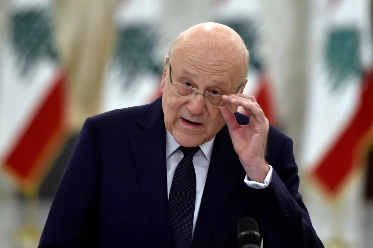 El multimillonario Mikati recibe el encargo de formar Gobierno en Líbano tras años de crisis