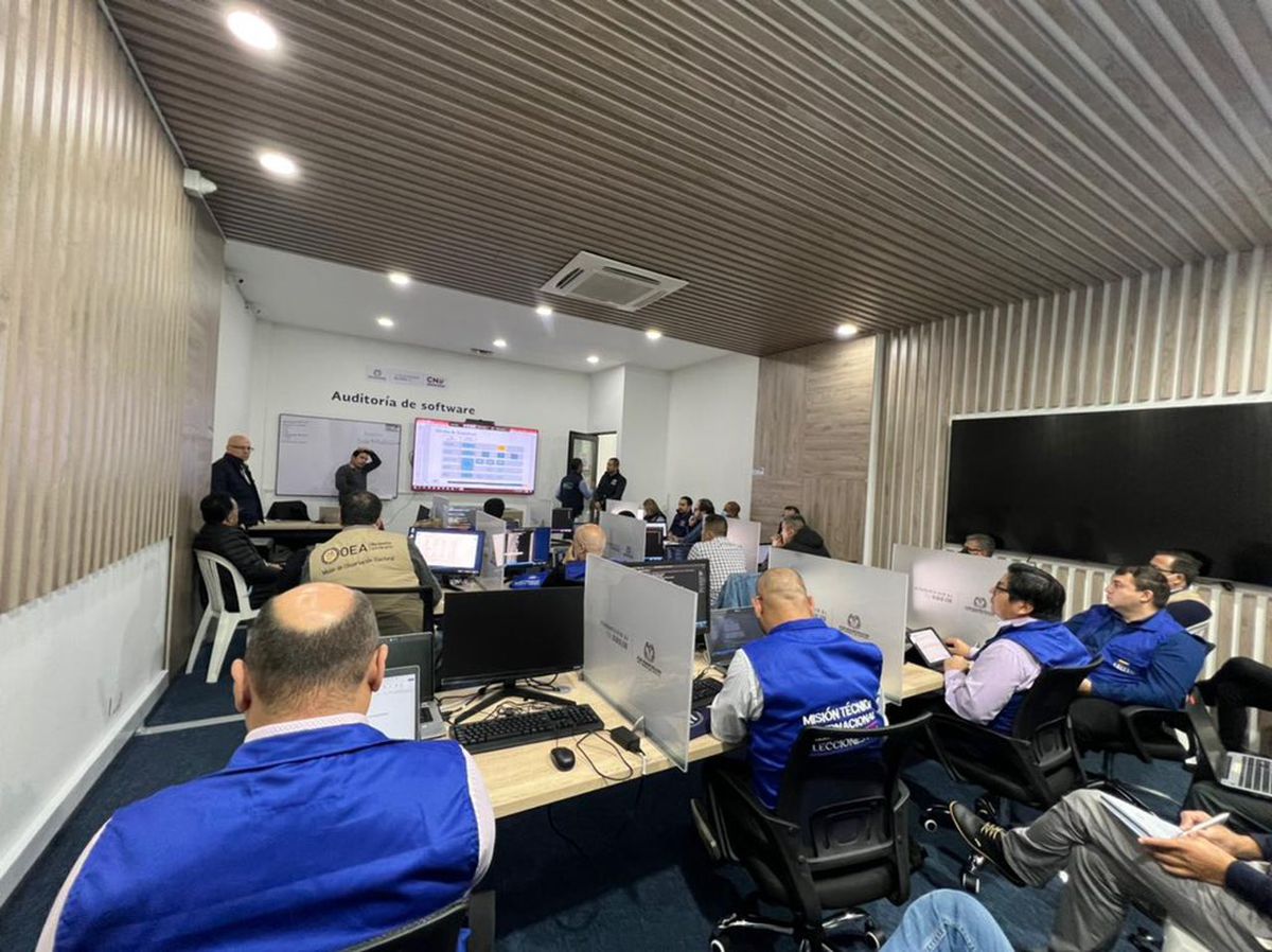 El resultado de las elecciones a presidente en Colombia, ante un voto ‘finish’ y el temor al fraude y las impugnaciones