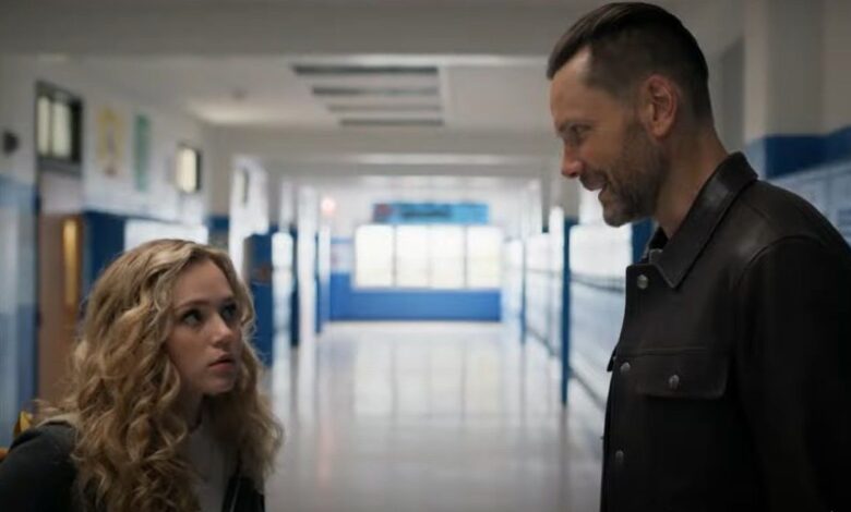 El tráiler de la temporada 3 de Stargirl encuentra al Starman de Joel McHale uniéndose a la familia