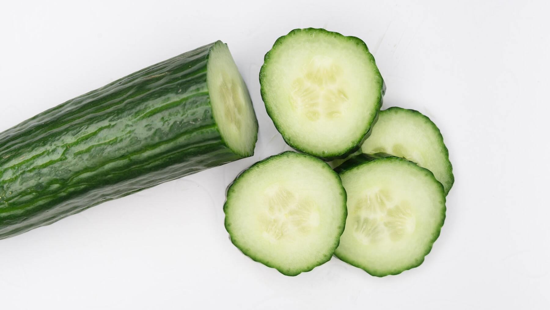 El truco del pepino para acabar para siempre con las cucarachas en casa