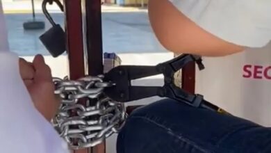 Elecciones 2022 | Cierran con cadenas casilla de Reynosa; diputado de Morena reabre el lugar