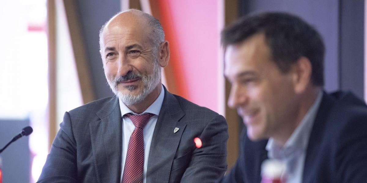 Elizegi hace historia en el Athletic