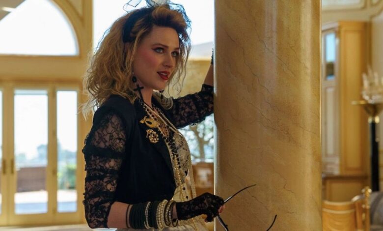 Escucha Madonna Impression de Evan Rachel Wood para Weird Al Movie