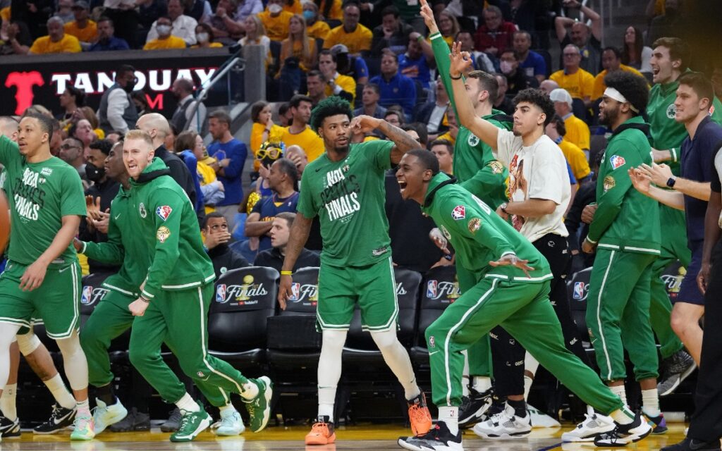 Finales NBA: Boston golpea primero y se roba el Juego 1 | Video