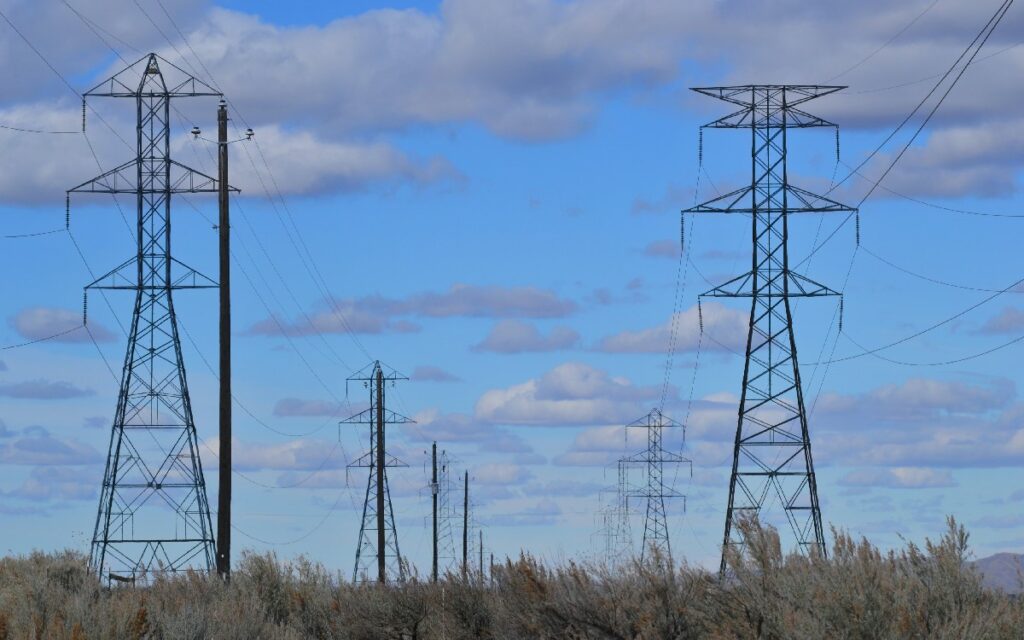 Francia trabaja en planes de contingencia mientras se avecina crisis energética