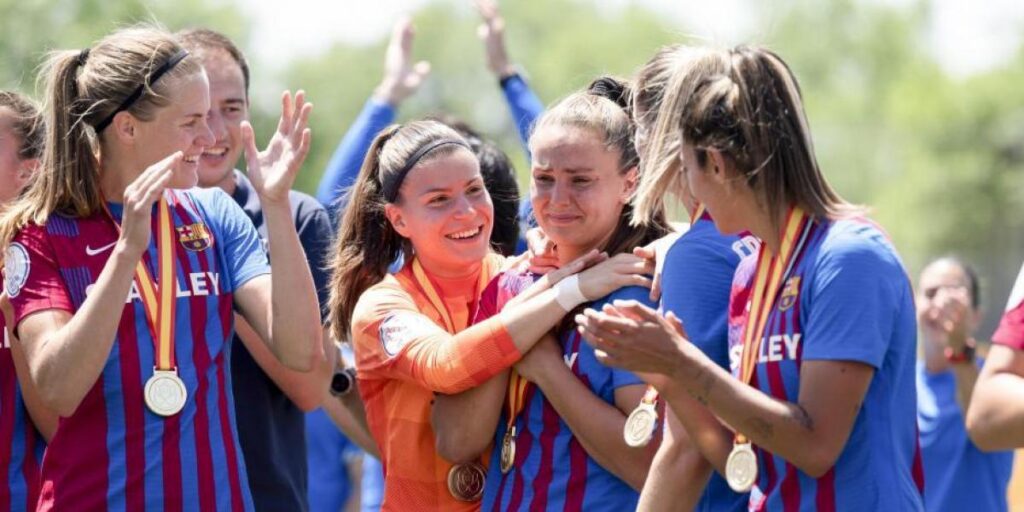 Frías palabras de despedida del Barça a Lieke Martens dos semanas después