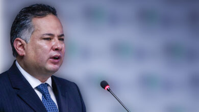 Gil Zuarth acusa a Santiago Nieto de 'irregularidades financieras y patrimoniales'