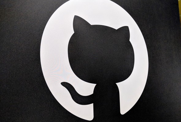Copilot, el asistente de programación impulsado por IA de GitHub, ya está disponible para el público en general