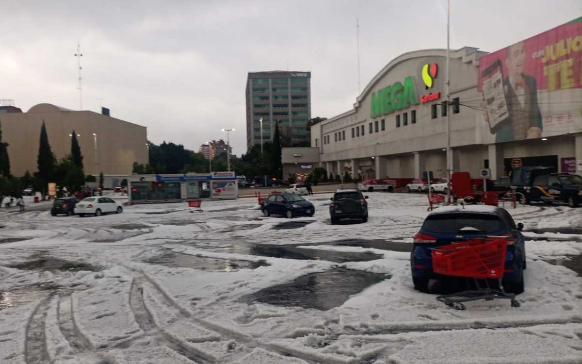 Granizada cubre zonas de la Ciudad de México: deja techo colapsado y encharcamientos