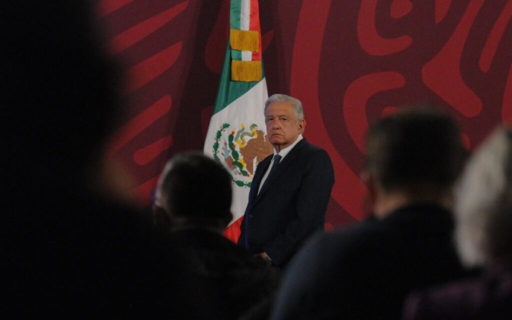 Gustavo Petro enfrenta 'guerra sucia' en Colombia: AMLO; 'respete la autonomía', le pide gobierno colombiano